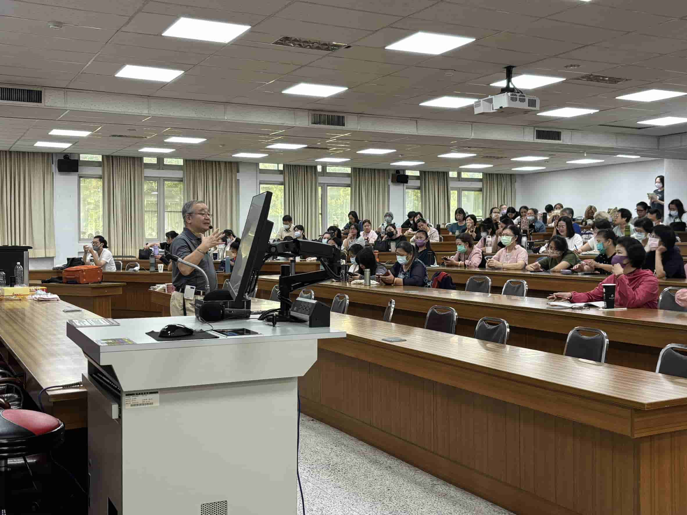 1141026員工在職教育訓練