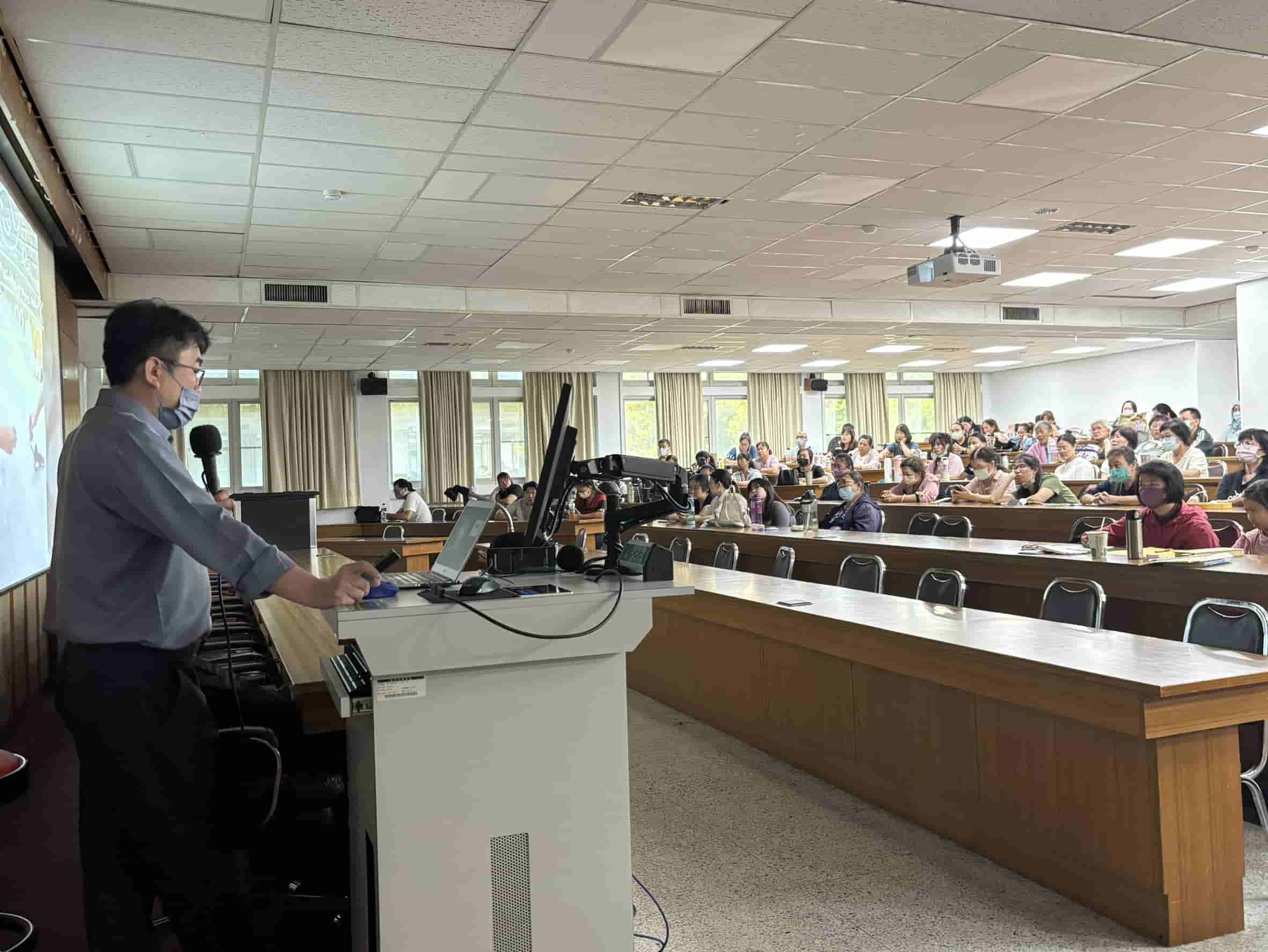 1141026員工在職教育訓練